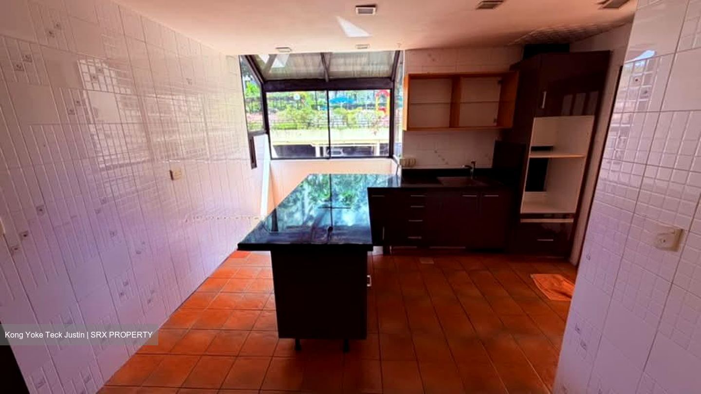 Draycott Park (D10), Terrace #528003611